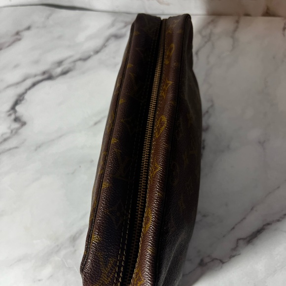 EUC Louis Vuitton Monogram Trousse Toilette 28 Pouch - Picture 6 of 12